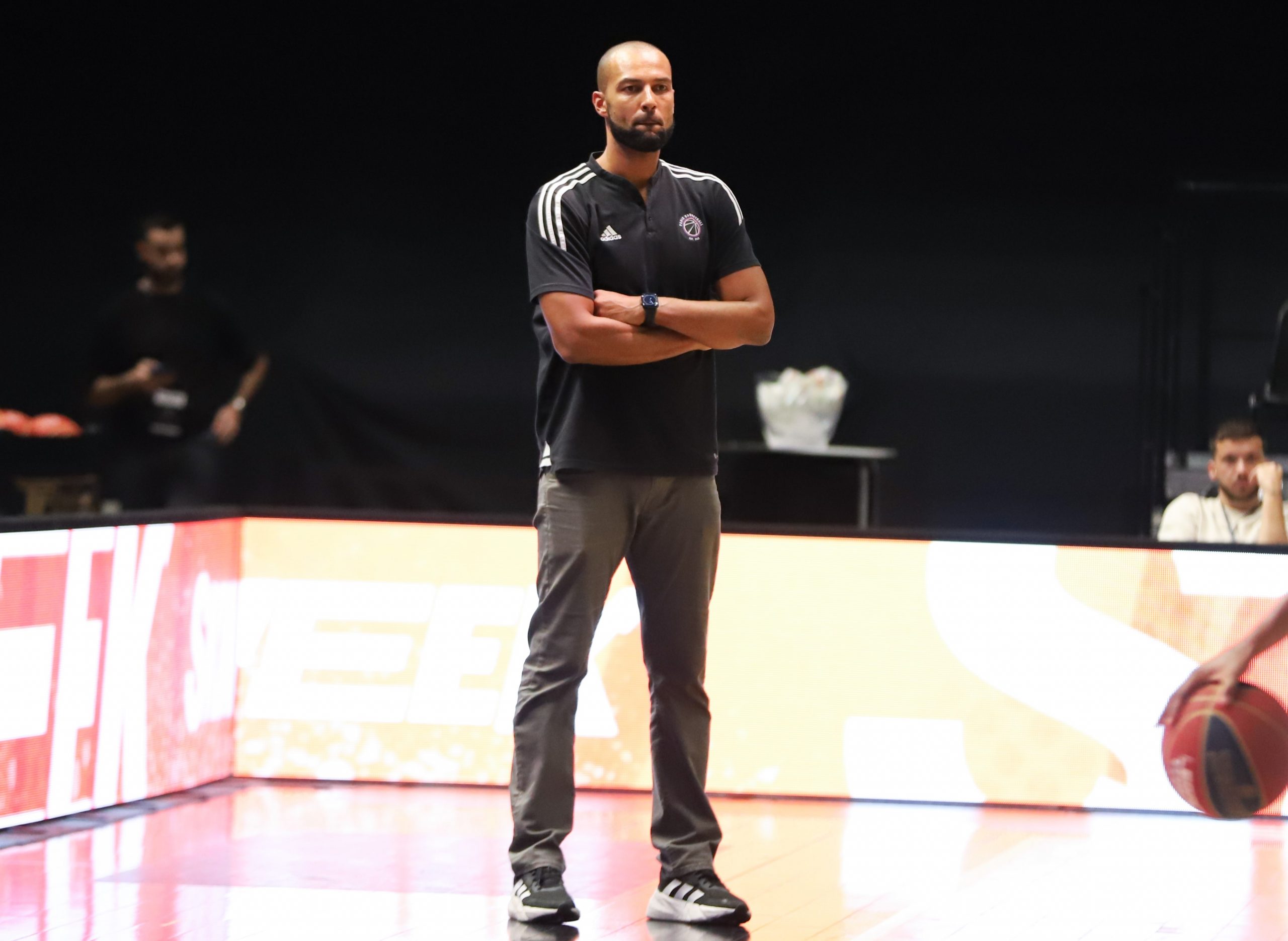 Raphaël Desroses, coach des Espoirs du Paris Basketball.