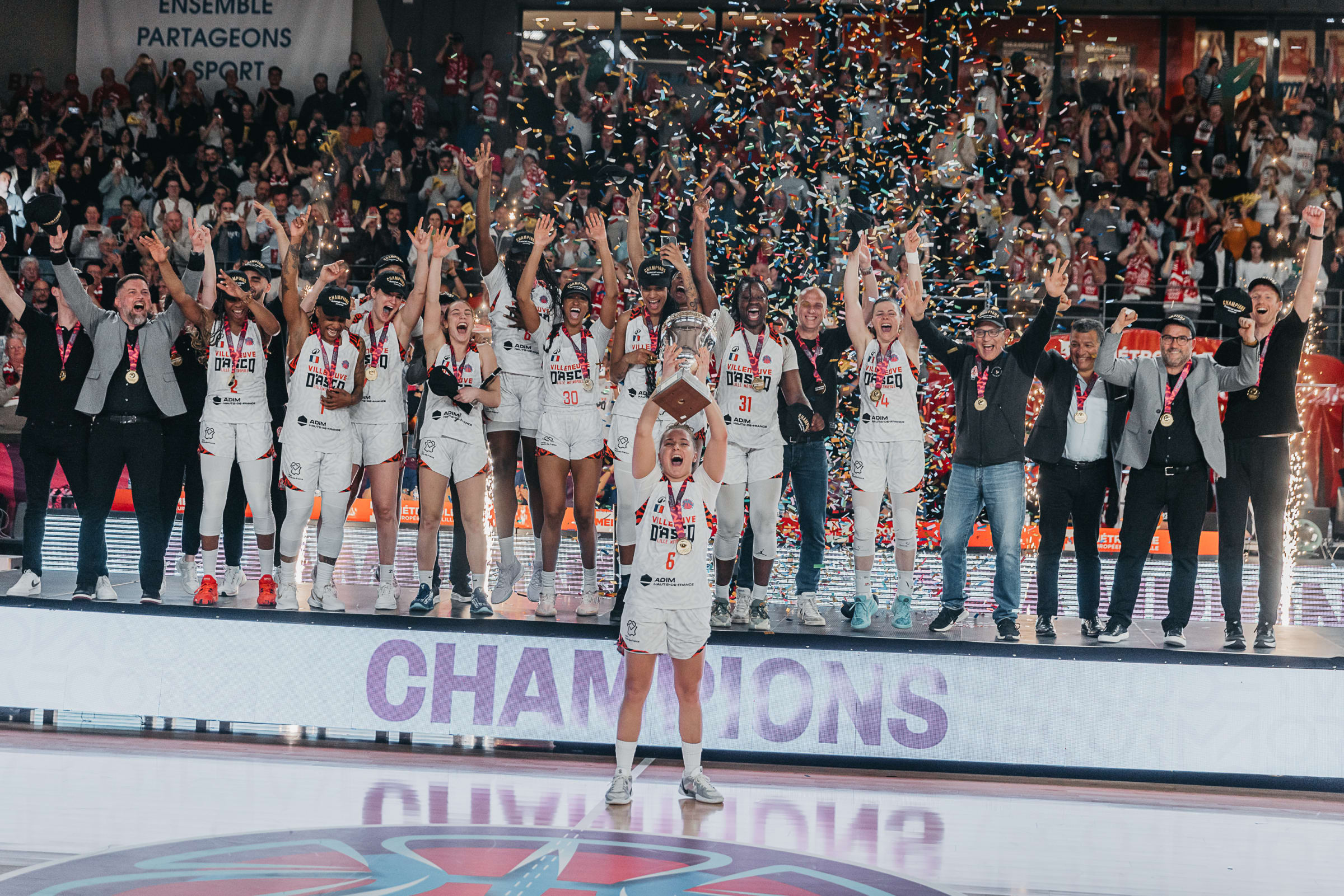 Caroline Hériaud a soulevé le trophée de vainqueur de l'EuroCup 2025