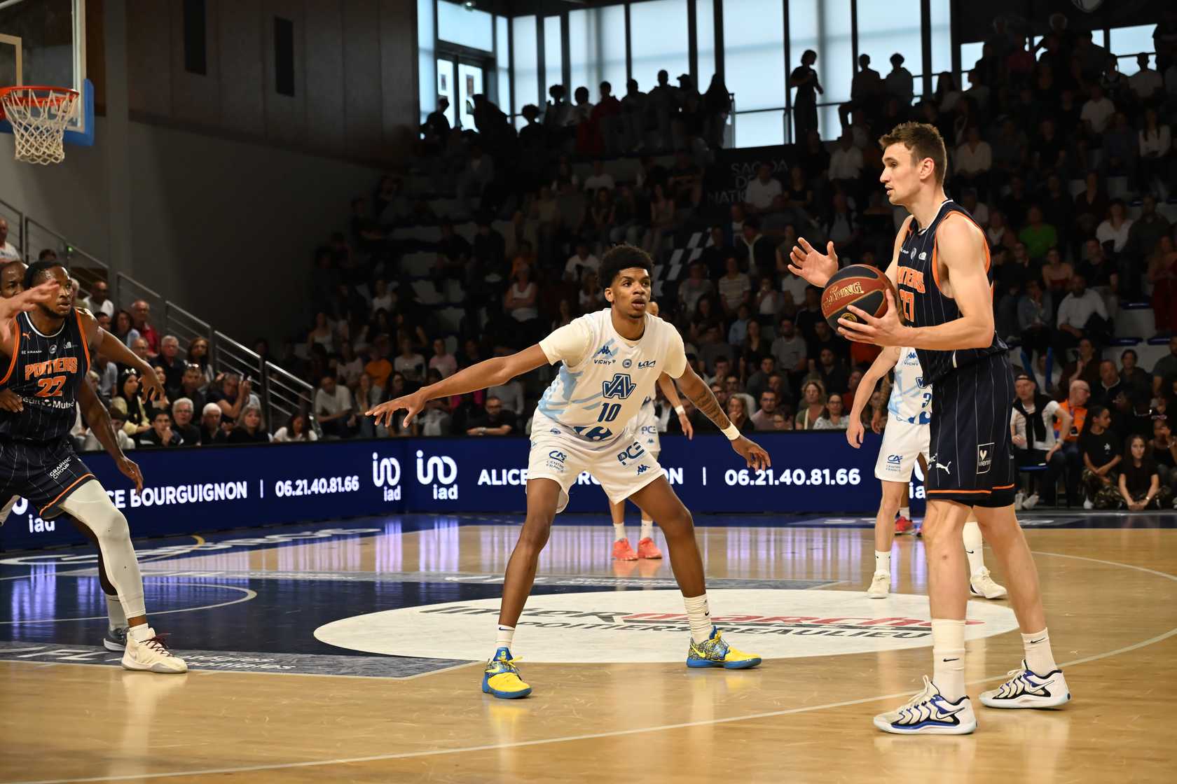 Lucas Dufeal et Vichy ont arrêté l'attaque de Poitiers