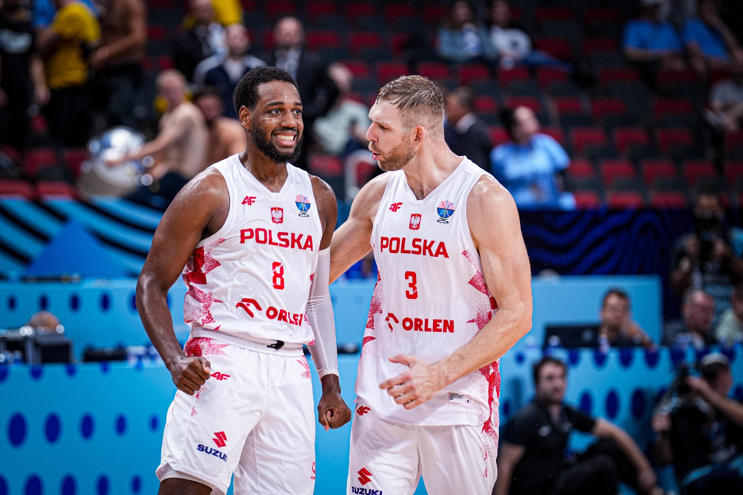 Poland advances to quarter-finals