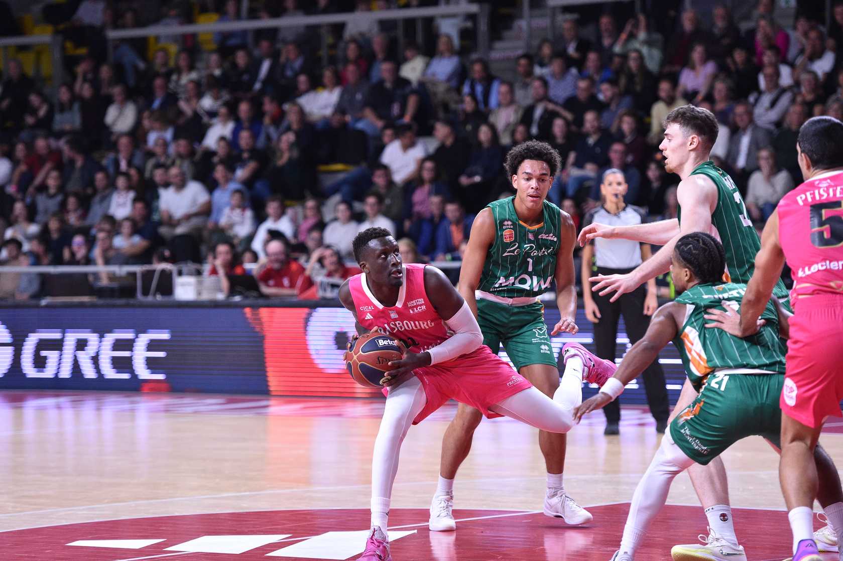 Lucas Fischer au combat avec les Strasbourgeois