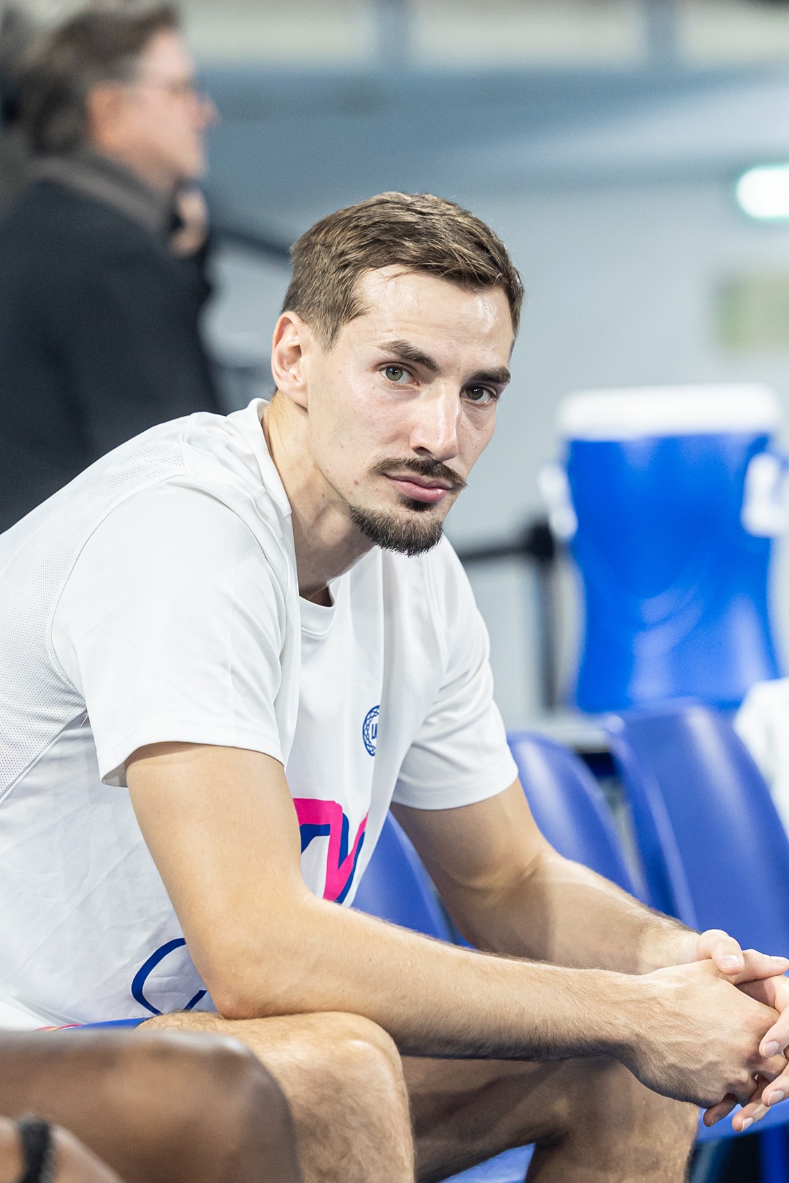 Nikola Knezevic va devoir prendre son mal en patience