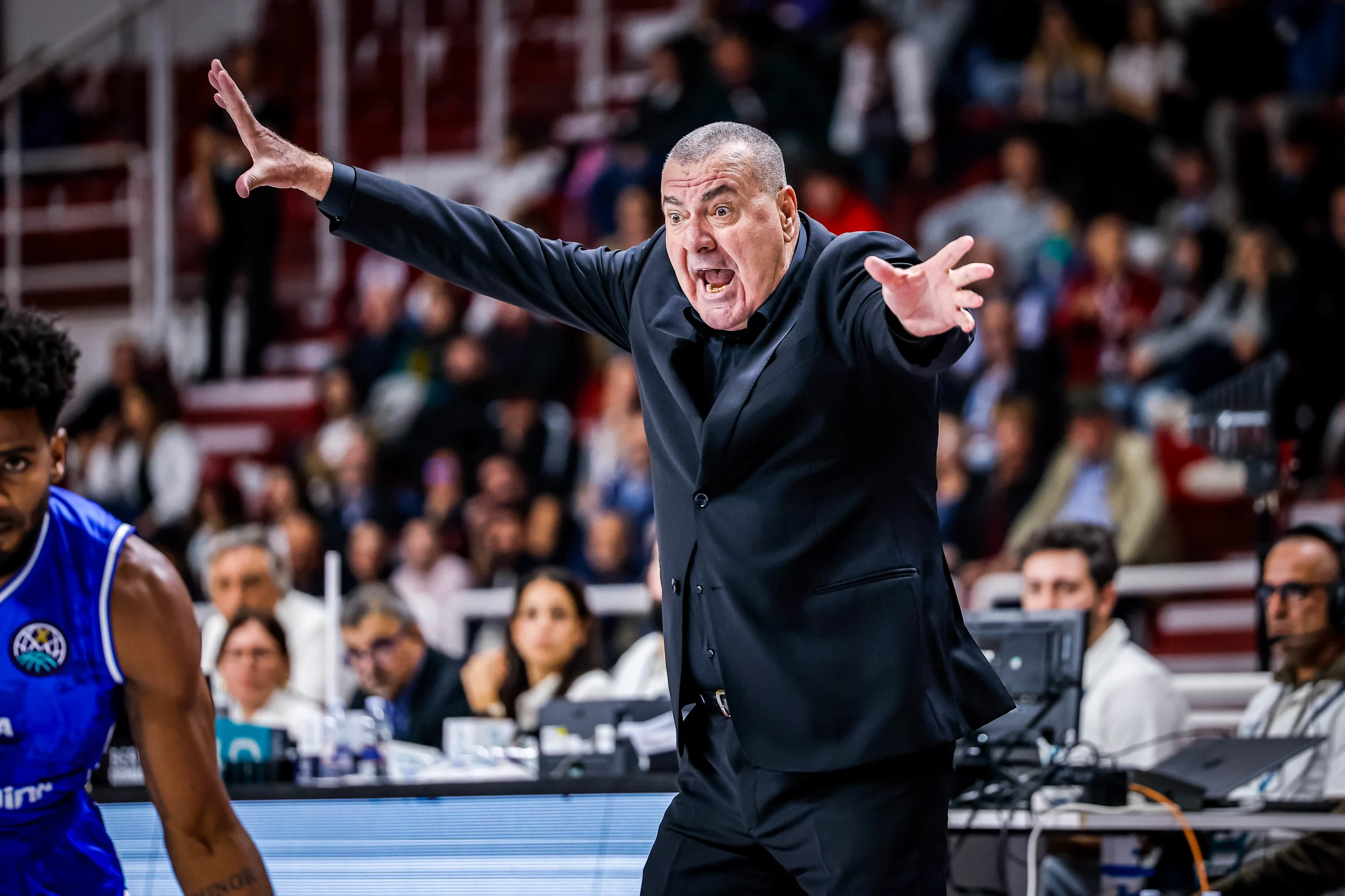 Jasmin Repesa a quitté l'équipe de Trapani, en proie à une grave crise interne