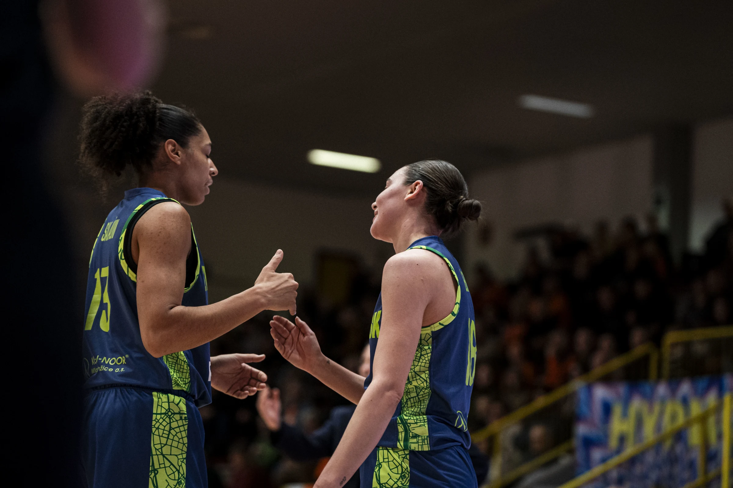 Pauline Astier et Janelle Salaün ont marqué 25 points, mais Prague a perdu à Schio