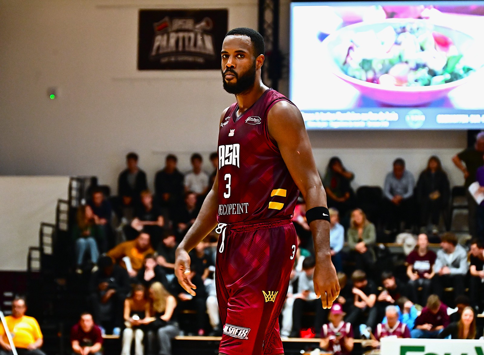 Bruno Cingala-Mata contre Caen en début de saison