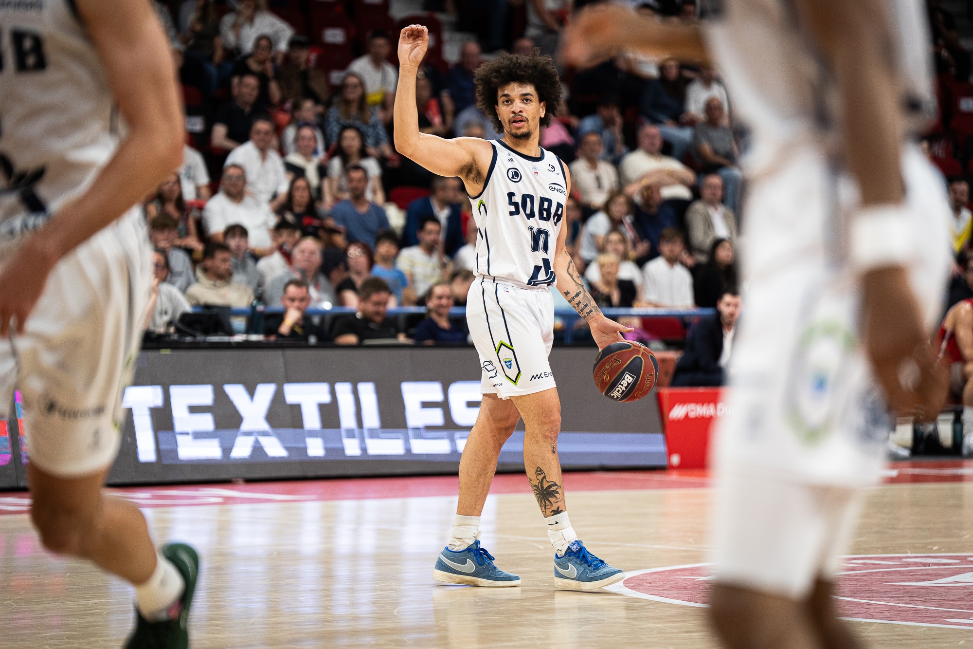 Avec 3 victoires pour 15 défaites, Saint-Quentin siège à la 13e place de Betclic Elite. Crédit photo : Lilian Bordron.