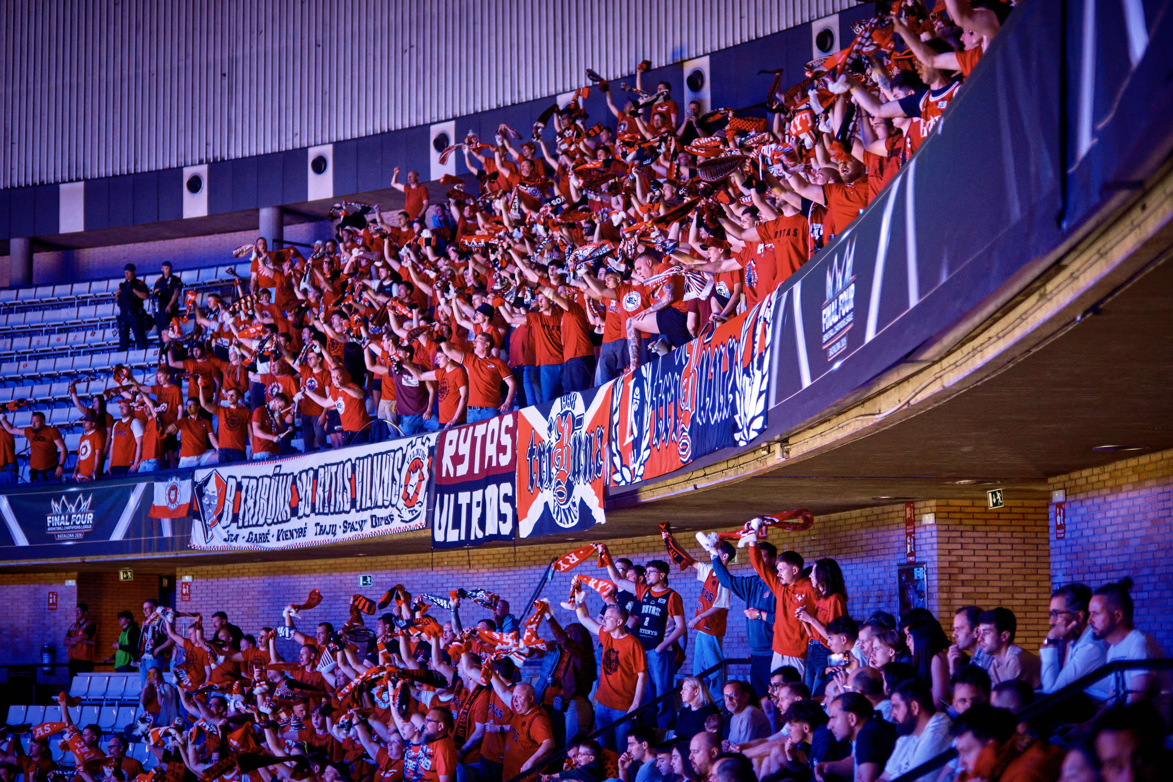 Les fans de Rytas Vilnius sont venus en nombre à Badalone