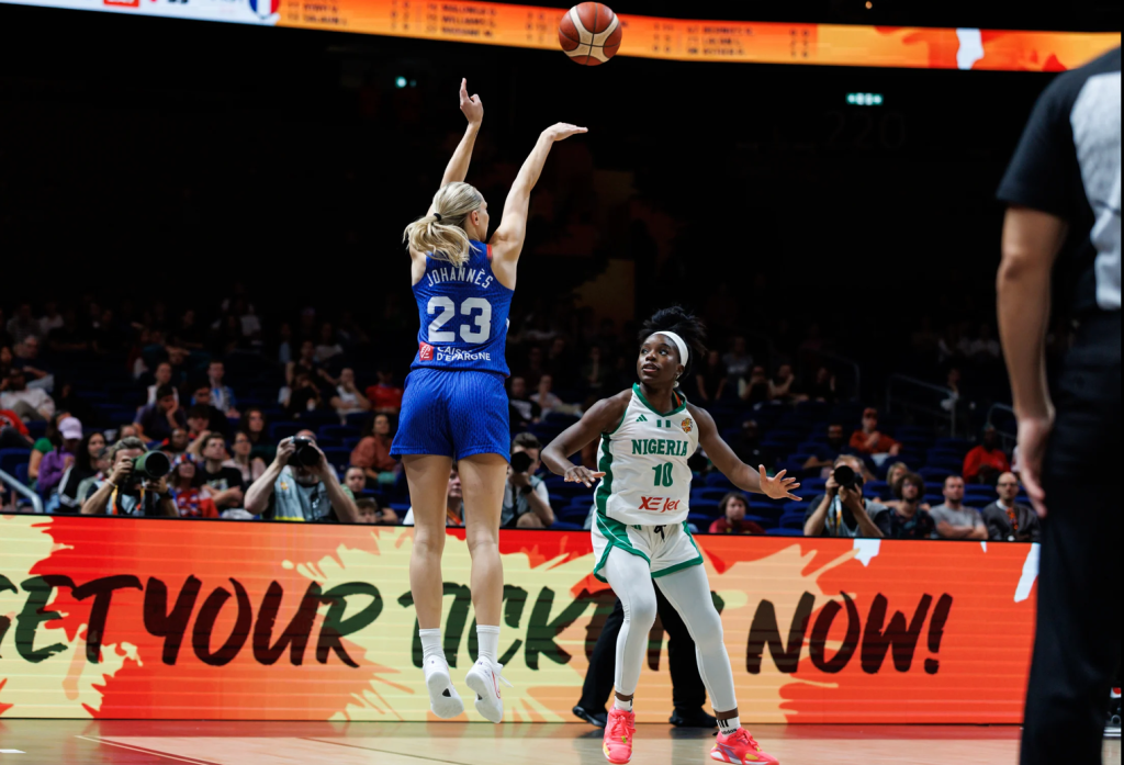Les Bleues bombed away from 3pt in the victory against Nigeria, setting a record in the process